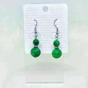 Simple Retro Gourd Shaped Earrings in Green